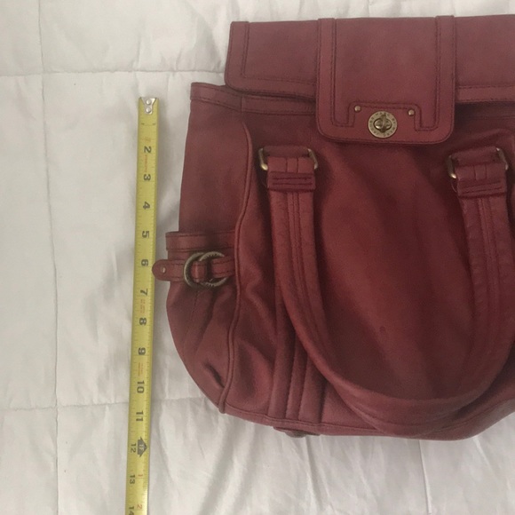 Great purse that needs a loving home - Picture 5 of 6